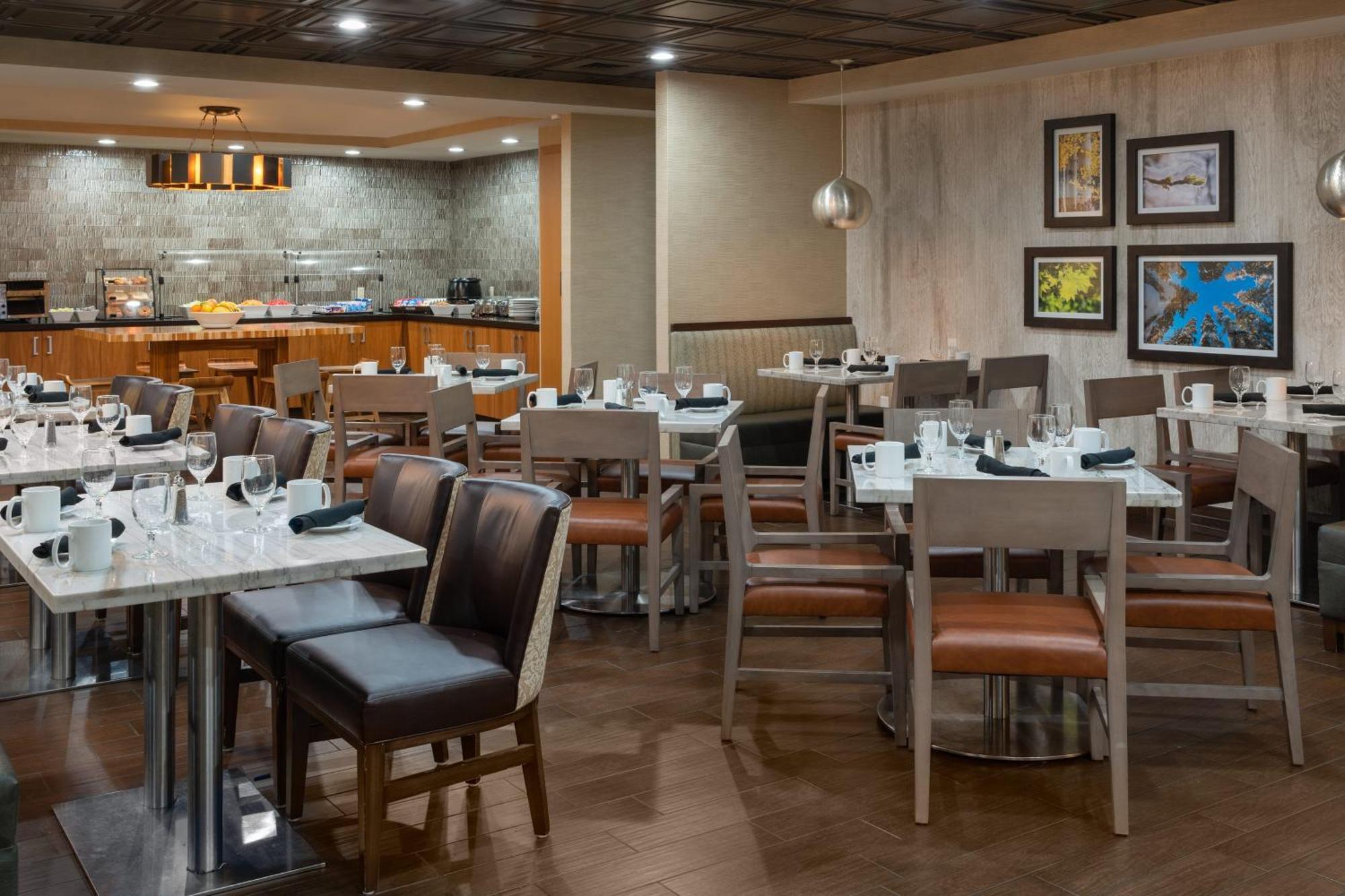 Sheraton Парк Сити Екстериор снимка