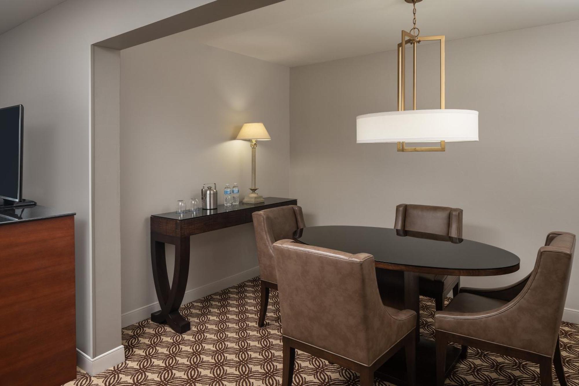 Sheraton Парк Сити Екстериор снимка