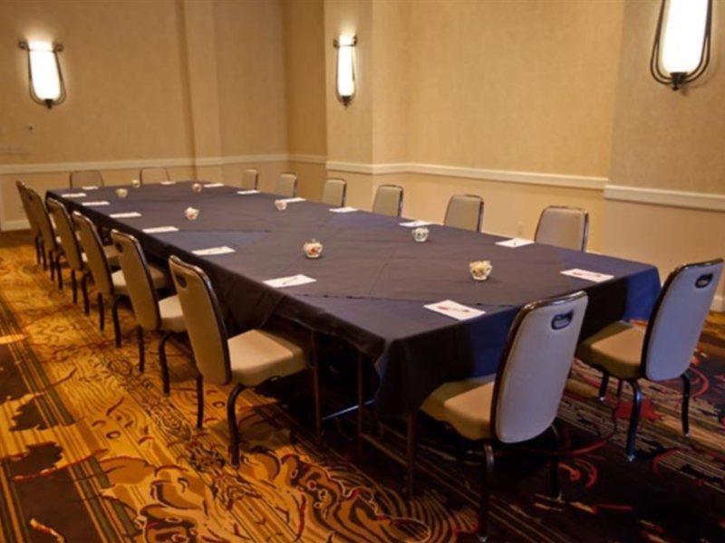 Sheraton Парк Сити Съоръжения снимка