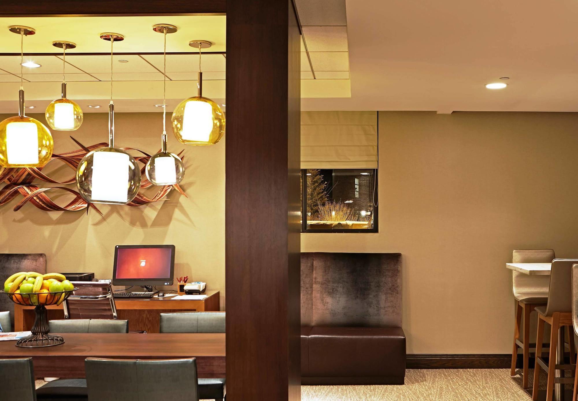 Sheraton Парк Сити Екстериор снимка